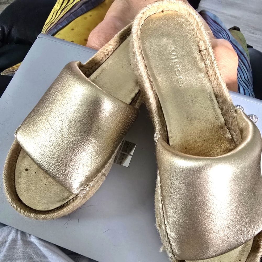 Vince  Women's Gold  Slides